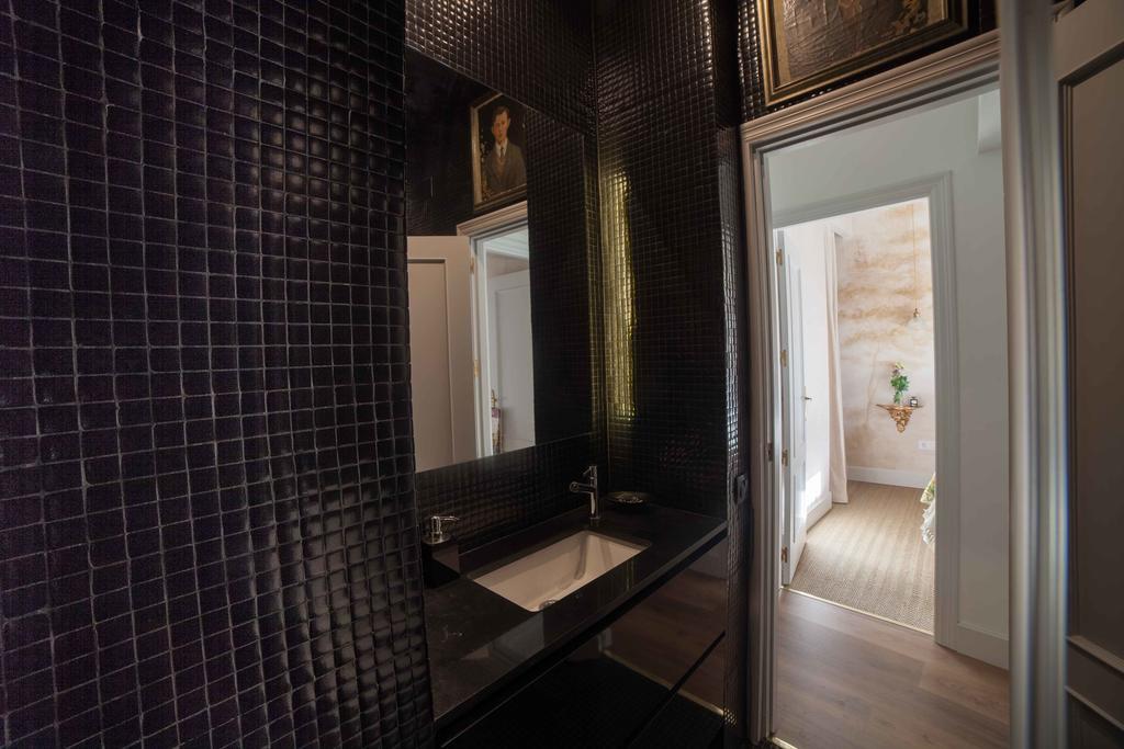 Eva Recommends Sentencia Sevilla Bagian luar foto