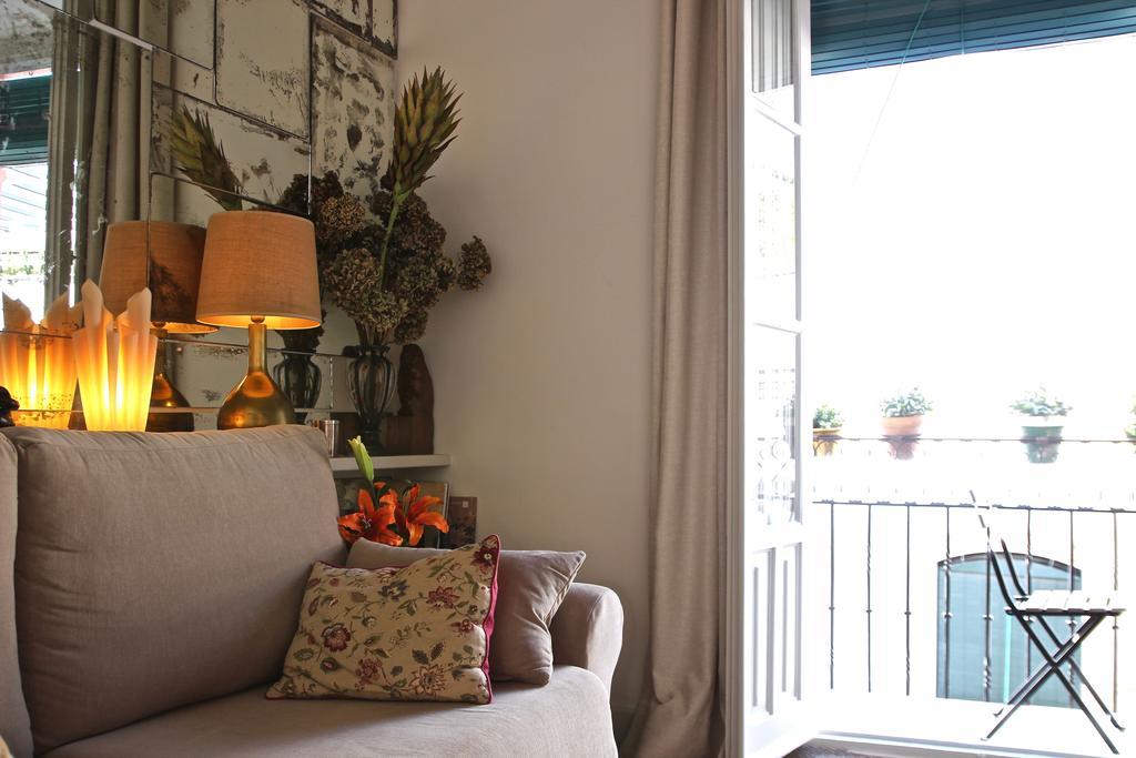 Eva Recommends Sentencia Sevilla Bagian luar foto