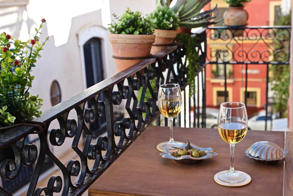 Eva Recommends Sentencia Sevilla Bagian luar foto